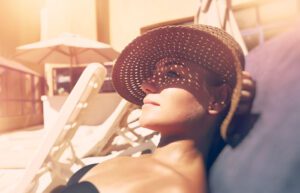sunbathe-hat